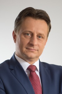 KRZYSZTOF SZUBERT